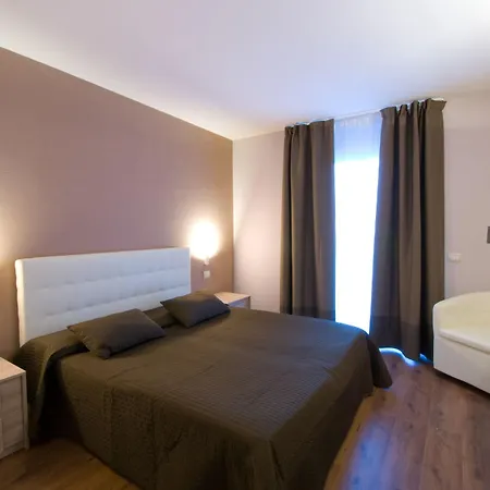 Royal 4* Riva del Garda
